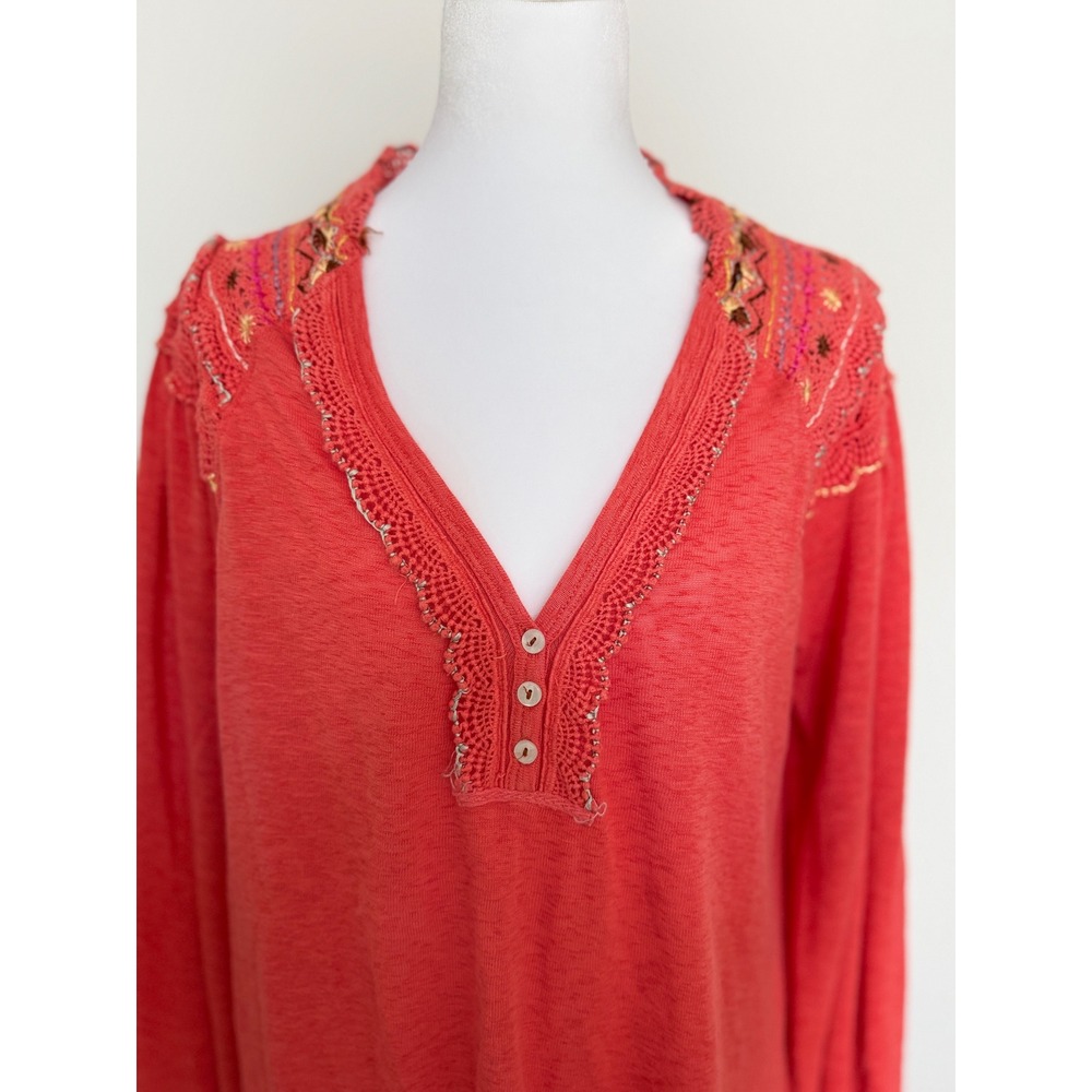Free People Coral Pink Crochet Embroidered Henley Boho Long Sleeve Top Women M - Picture 4 of 15